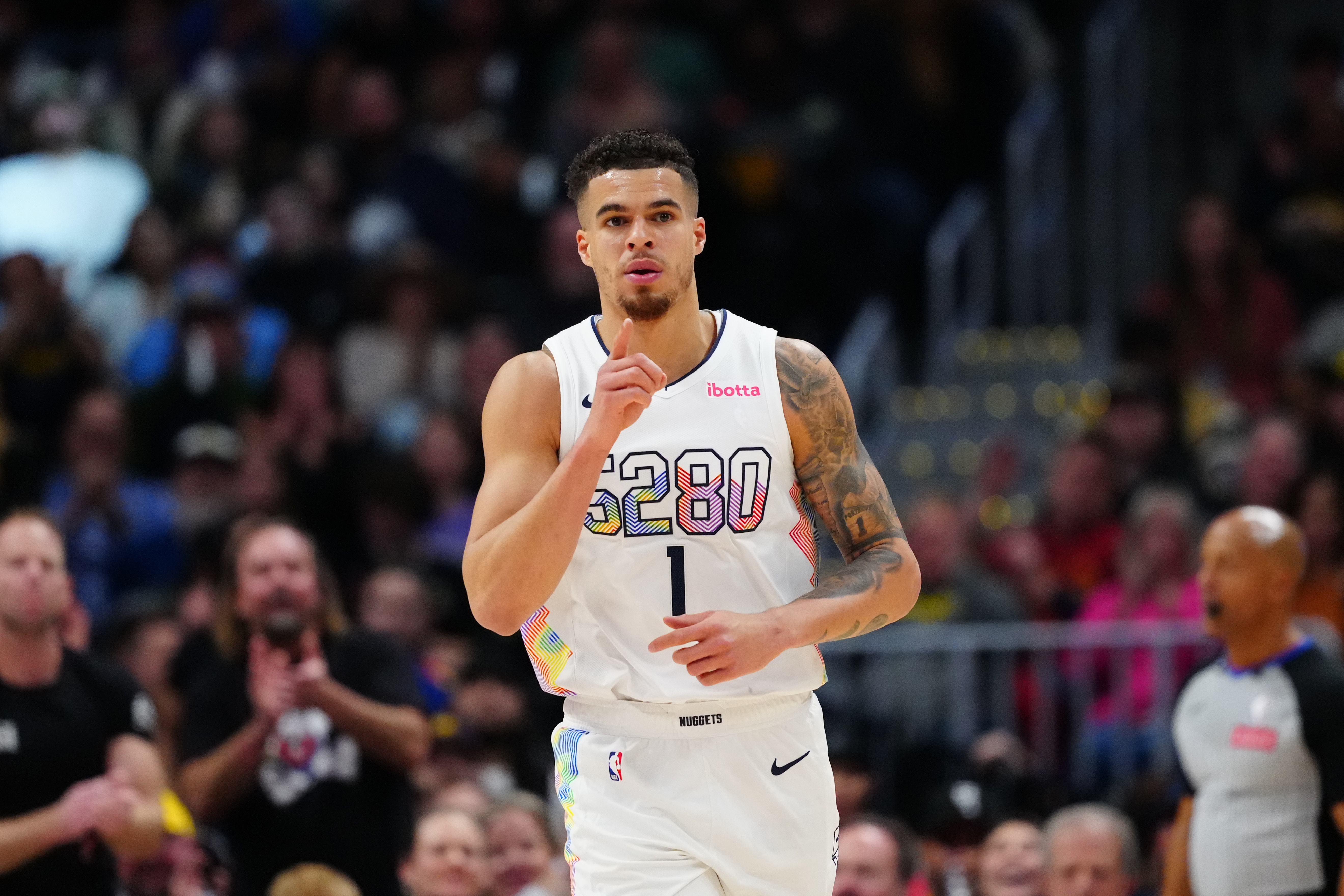 波特：NBA不乏詹姆斯式训练狂人，但也常见球员签大合同后懈怠